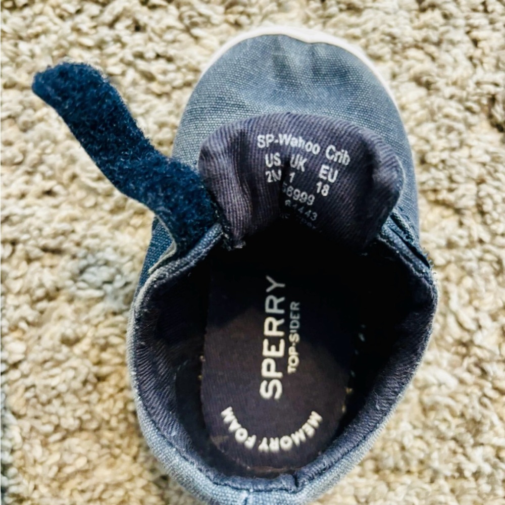 Sperry Infant Crib Shoes in Navy